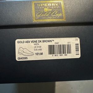 Sherry topsider boat shoes.